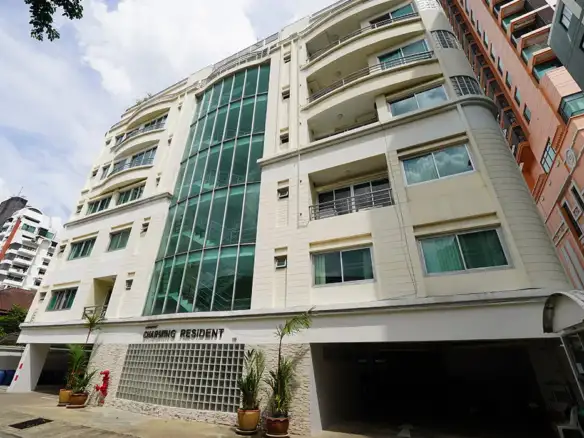 Charming Resident - Exterior