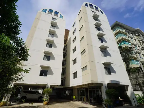 Jvisut Place - Exterior