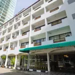 admiral suites, building