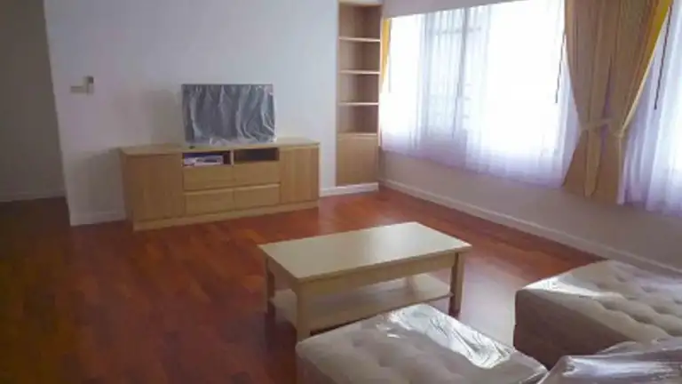 Acadamia Grand Tower