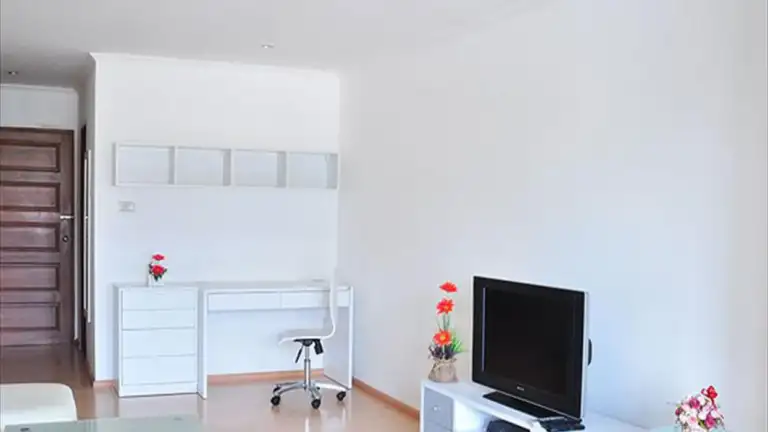Aree Place