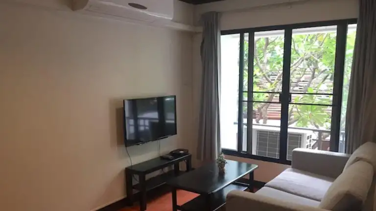 Belleville Apartment