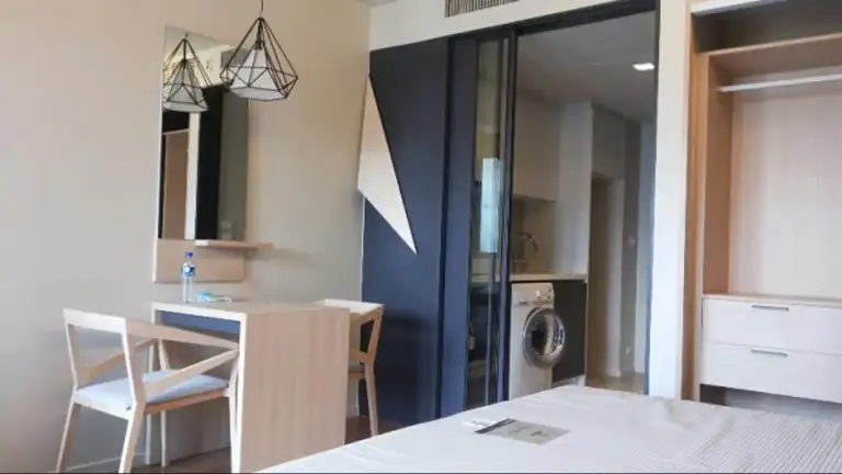 Circle S Sukhumvit 12