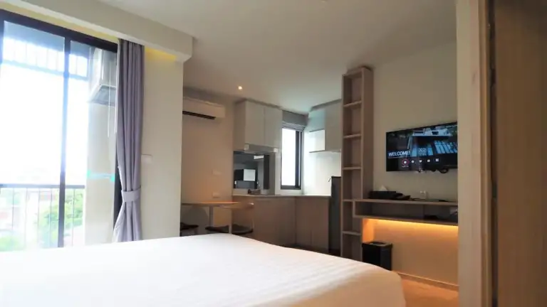 Cross Vibe Bangkok Sukhumvit Hotel