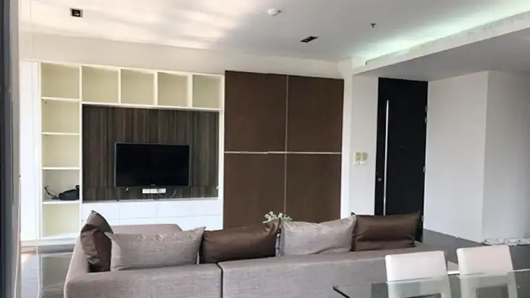 Domus