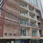 I check inn Residence Sukhumvit 20