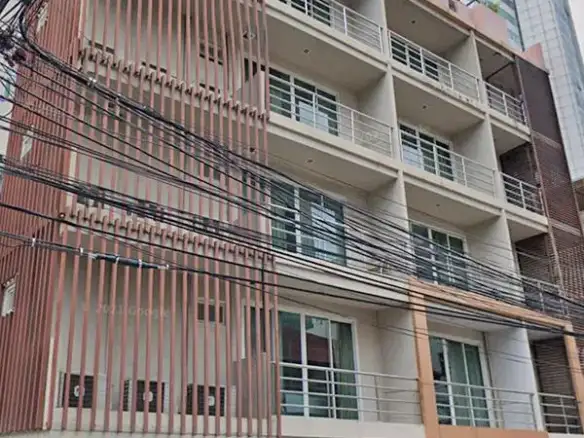 I check inn Residence Sukhumvit 20