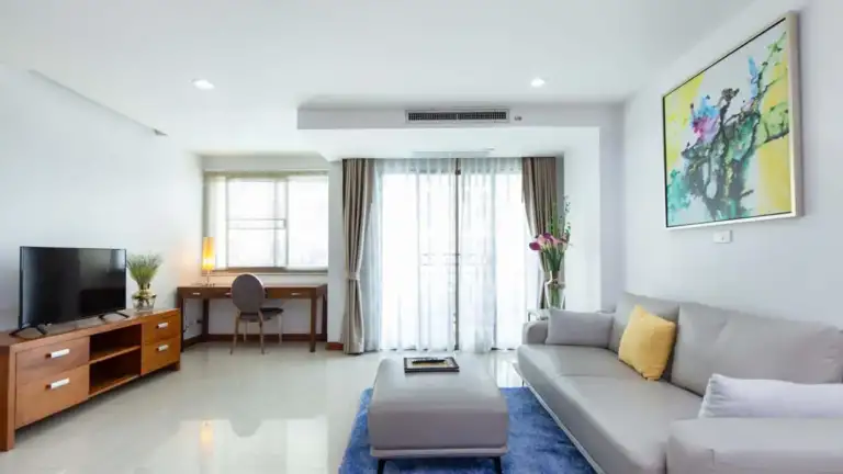 Lasalle Suites and Spa Hotel