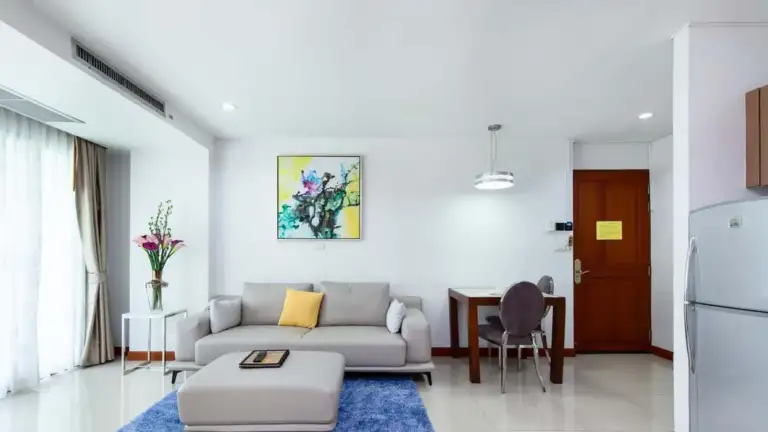 Lasalle Suites and Spa Hotel