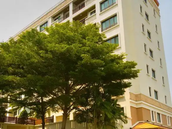 Lasalle Suites & Spa Hotel