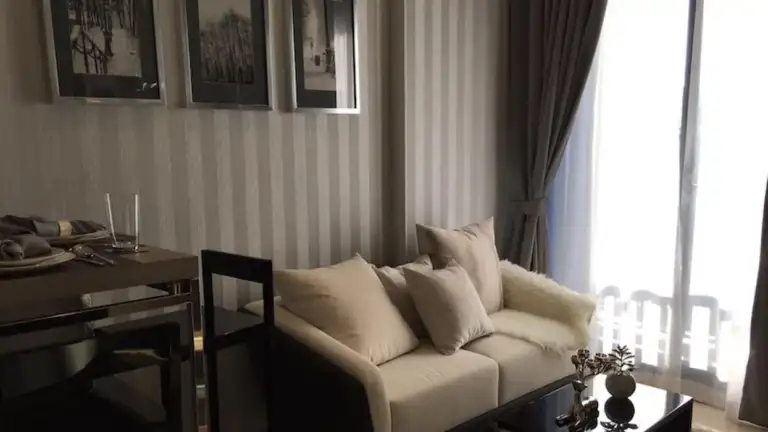 M Thonglor 10