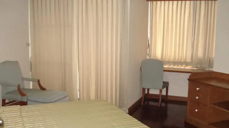 Mahajak Apartment