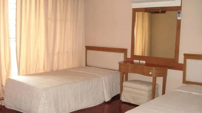 Mahajak Apartment