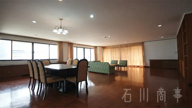 Mano Tower