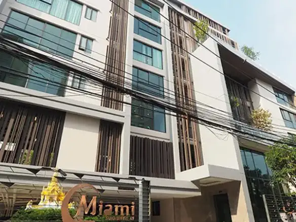 Miami Sukhumvit 49