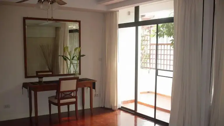 Neo Aree Apartment