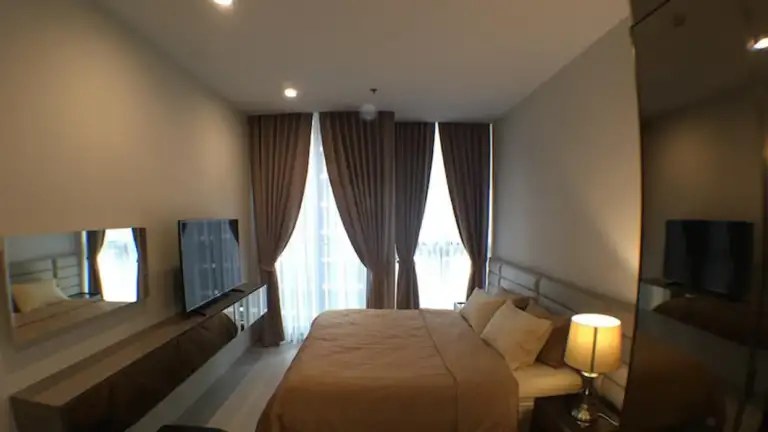 Noble Ploenchit