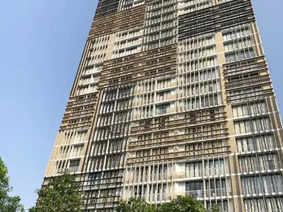 Park Origin Phrom Phong