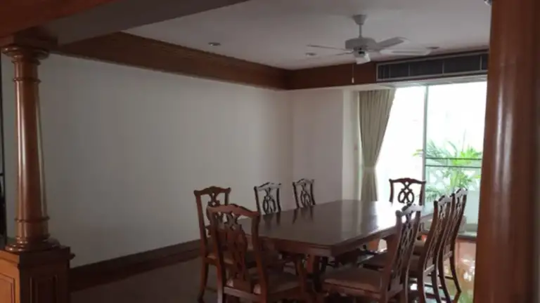 Raj Mansion