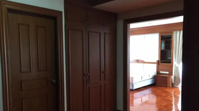Raj Mansion