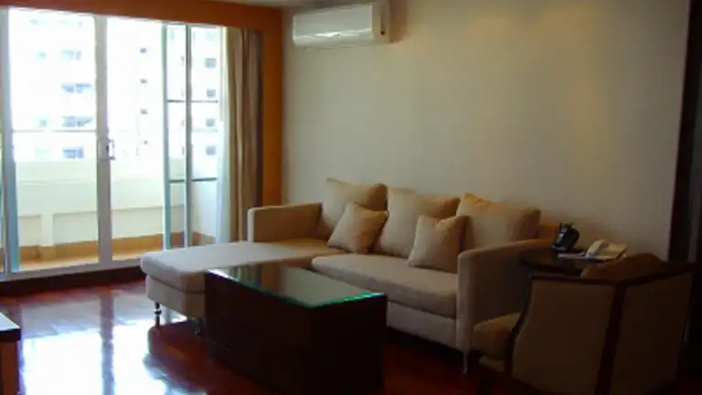 S.M. Grande Residence