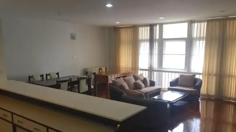 S.V. Apartment