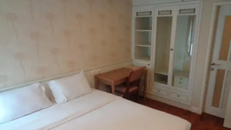 Sabai Sathorn