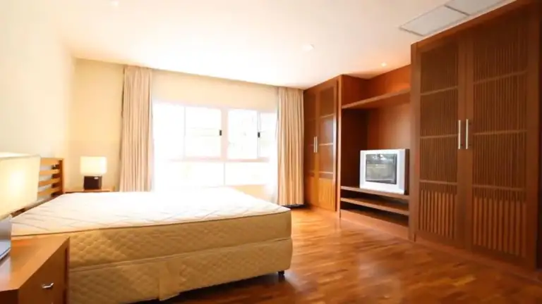 Sathorn Seven Residence