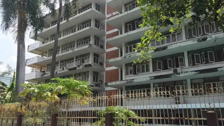 Sukchai Court