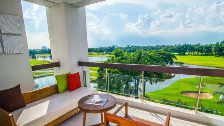 Summit Windmill Golf Residence