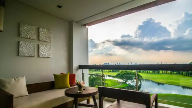 Summit Windmill Golf Residence