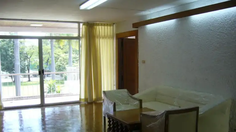 Sunshine Court