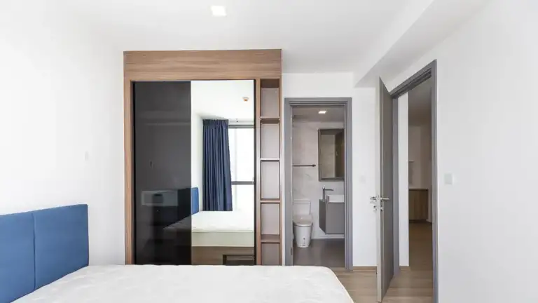 Taka Haus Ekkamai 12