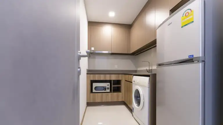 Taka Haus Ekkamai 12