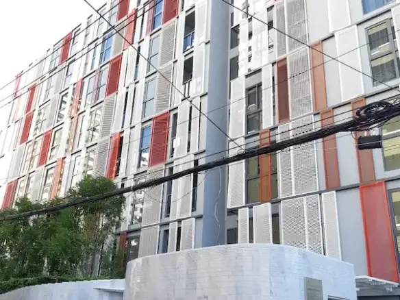 Taka Haus Ekkamai 12