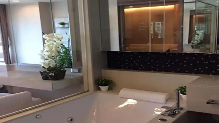 The Address Sathorn