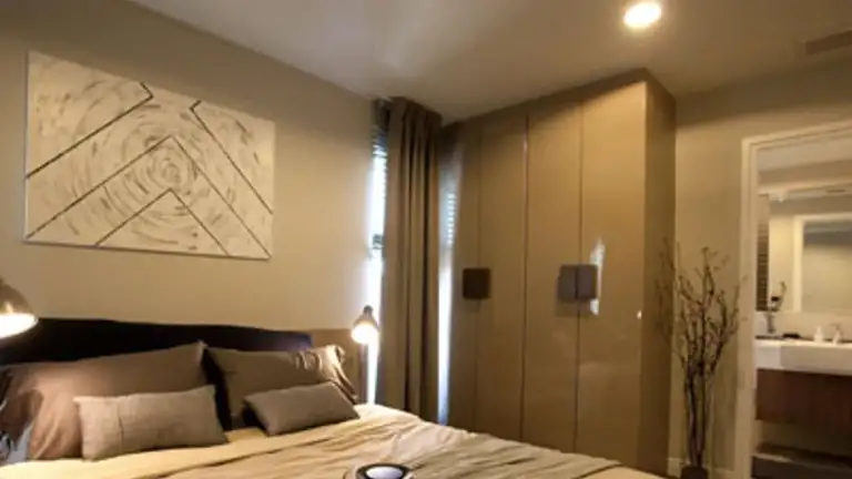 The Crest Sukhumvit 49