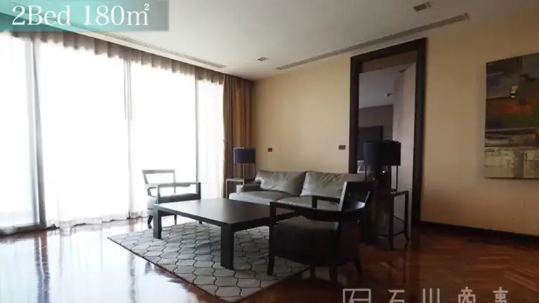 The Grand Villa