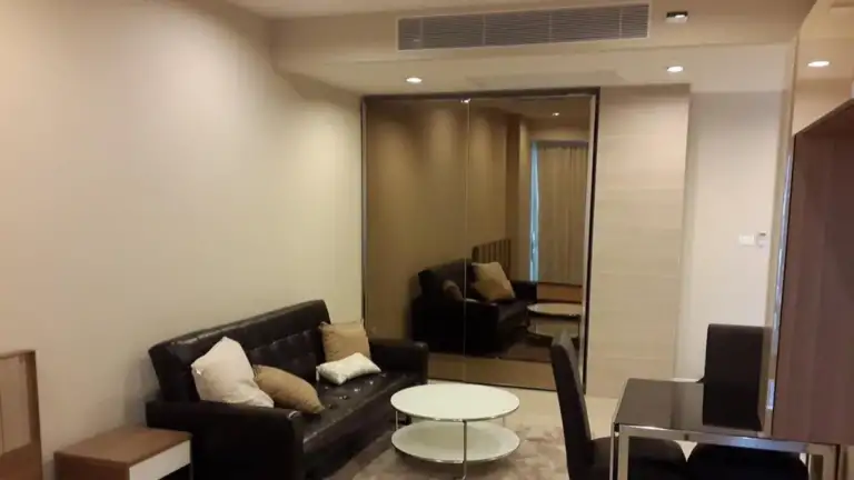 The Room Sukhumvit 21