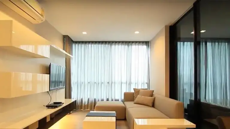 The Room Sukhumvit 40
