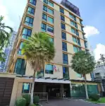 Upper Suites Sukhumvit 23 - exterior