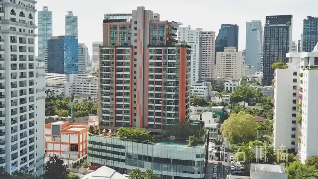 Upper Suites Sukhumvit 39 - Exterior