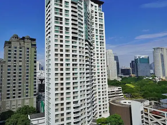 Urbana Langsuan - exterior