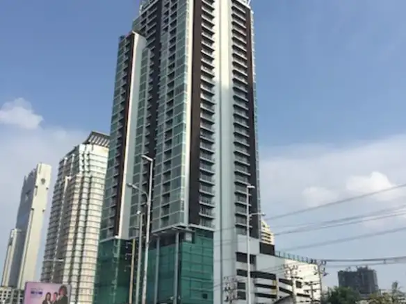 Urbana Sathorn - exterior
