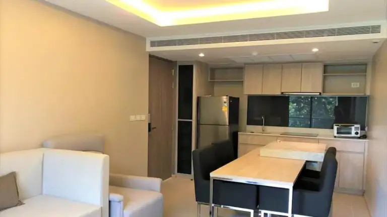 Urbitia Thong Lo