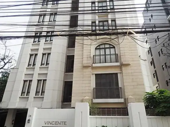 Vincente Sukhumvit 49 - exterior