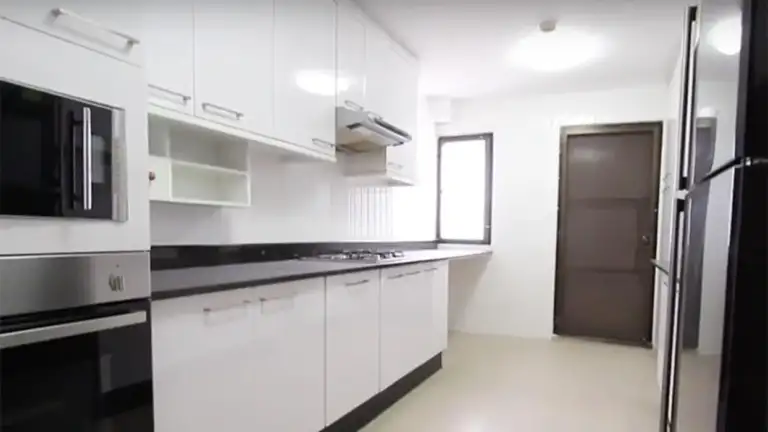 Wattana Heights