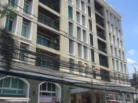 Wattana Suite - exterior